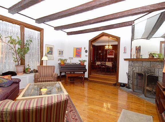 3rd image of 535 W 217th St