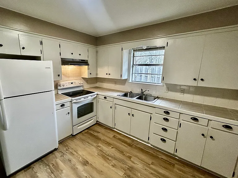 Ouachita Cir — Photo 4