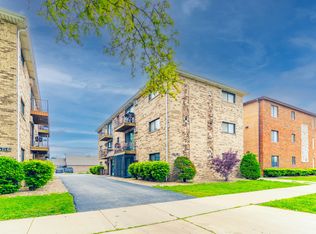 6319 W 64th Pl APT 1N, Chicago, IL