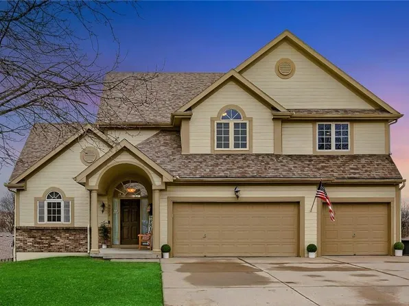 8922 N Cosby Ave, Kansas City, MO 64154