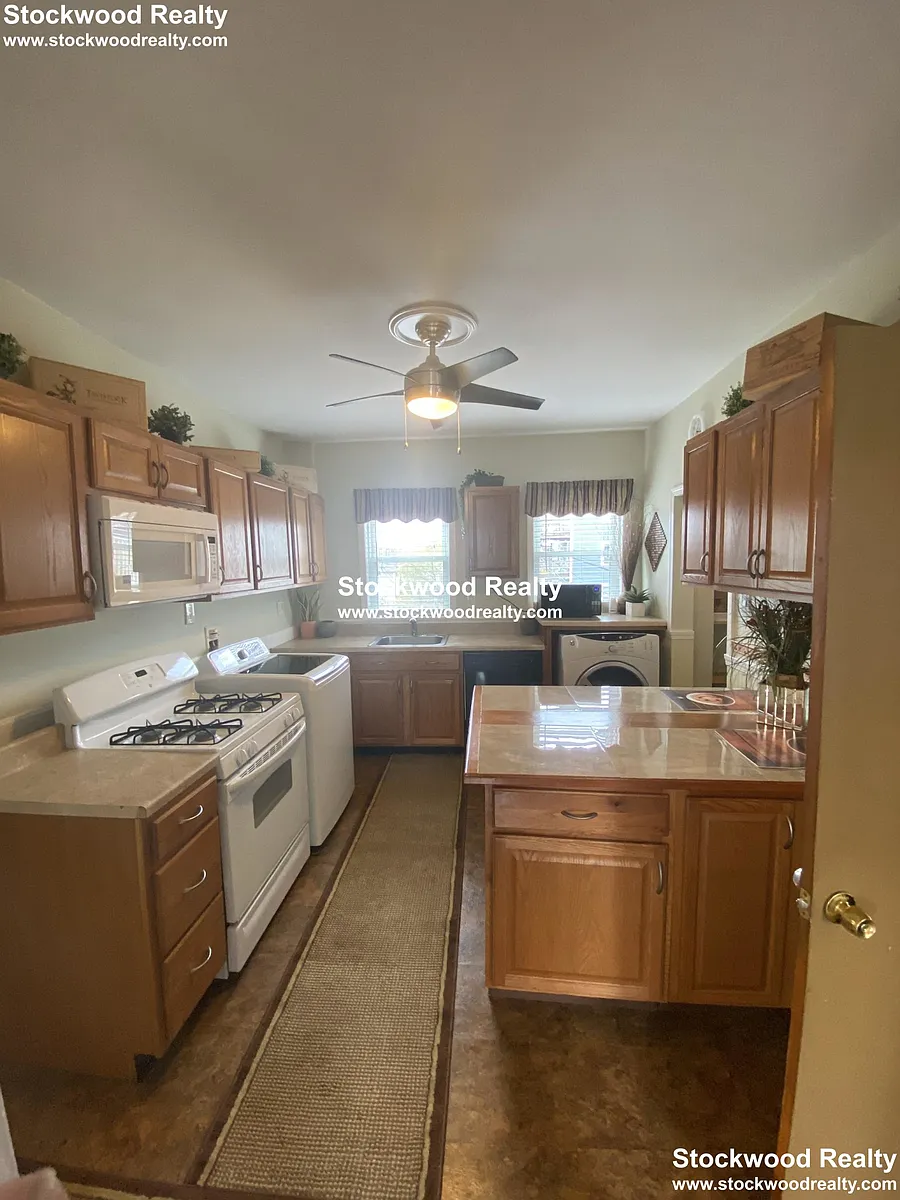 Building Photo - 1280 Massachusetts Ave #2