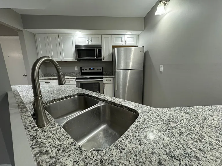 Westgate Residential Suites — Photo 47