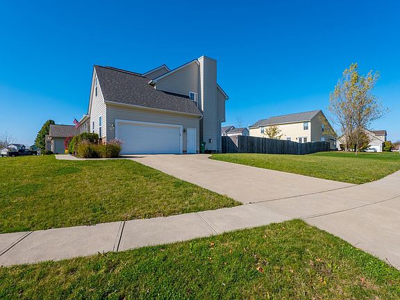 2nd image of 22 Wildflower Dr