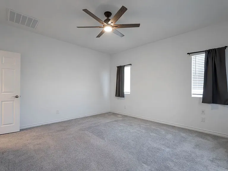 7126 Calvert Cliffs St — Photo 24