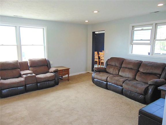 5th image of 6439 E County Road 100 N