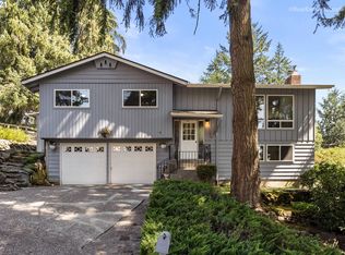 10520 SW 63rd Dr, Portland, OR 97219