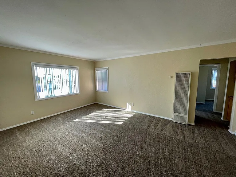 4109 Louisiana St — Photo 12