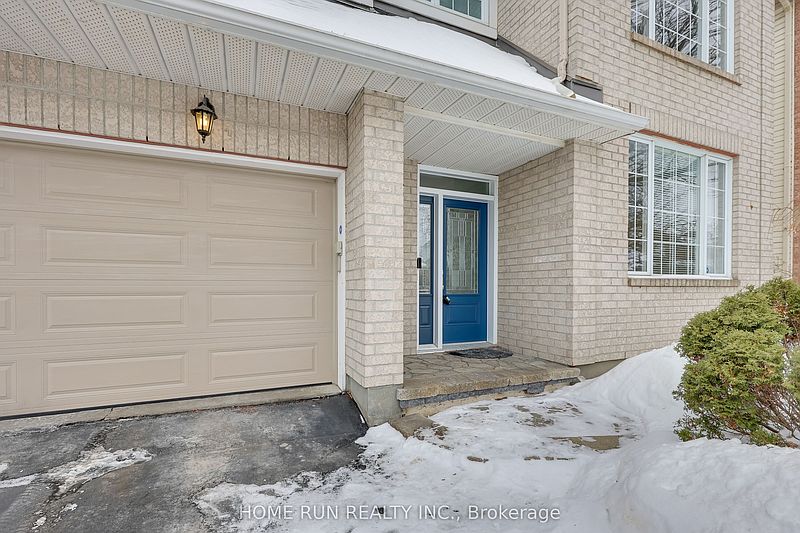 Ottawa House for rent - 4 Bedrooms — photo 2