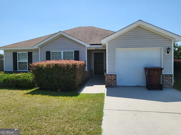 612 Hampstead Ave, Statesboro, GA 30458