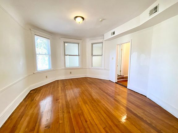 2nd image of 34 Eppirt St APT 1