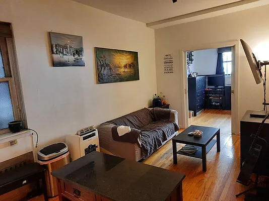 Rented by Green Line Realty | media 13