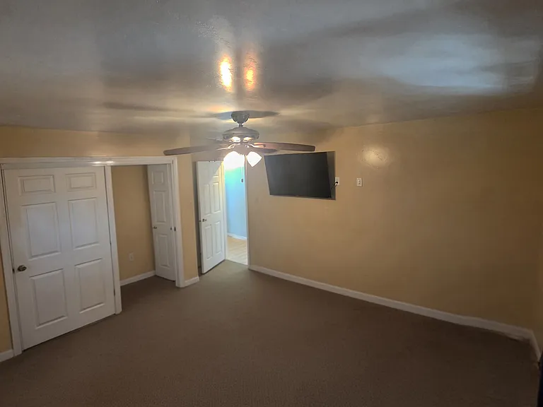 215 Almond St — Photo 8