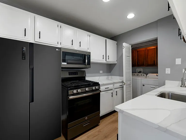 413 Sidney Ave #A — Photo 5