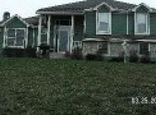 61 Walnut St, Garden City, MO 64747