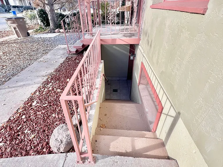 381 E Kensington Ave #B — Photo 3