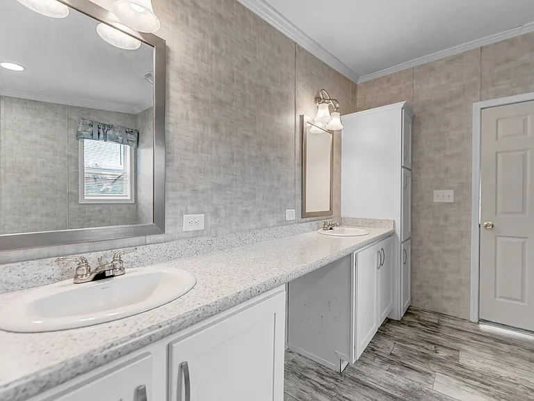 6037 Route 5 — Photo 11