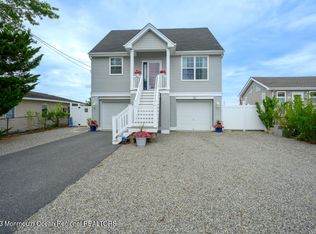 20 Lake Michigan Dr, Little Egg Harbor, NJ 08087