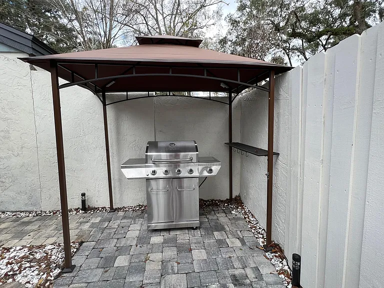 129 Bermuda Ct — Photo 25