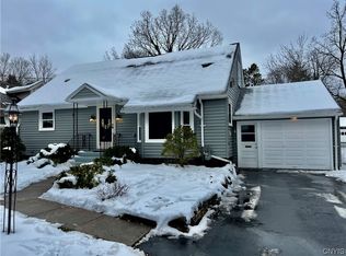 243 Chestnut St, North Syracuse, NY