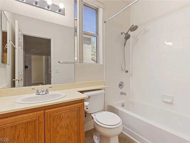 1701 Warrenville St — Photo 20