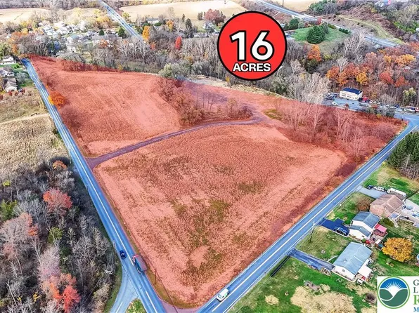 4828 Huckleberry Rd, Orefield, PA 18069