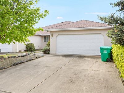 459 Crystal Dr, Eagle Pt, OR, 97524