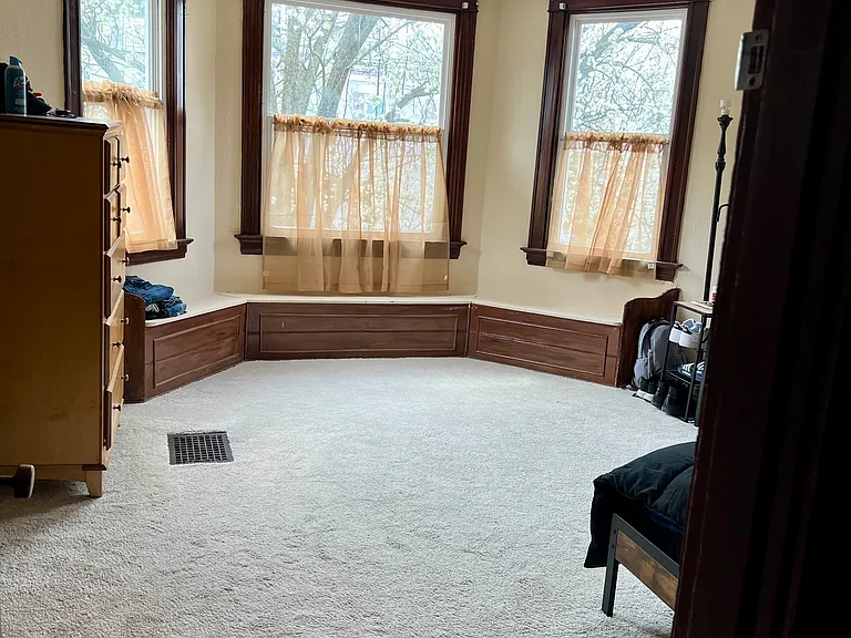 2nd Floor Bedroom w/ Furniture