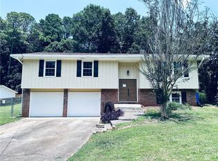 266 King David Dr SW, Lilburn, GA 30047