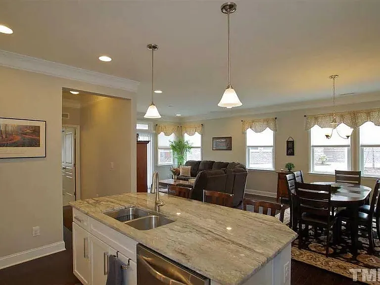 1444 Glenwater Dr — Photo 5