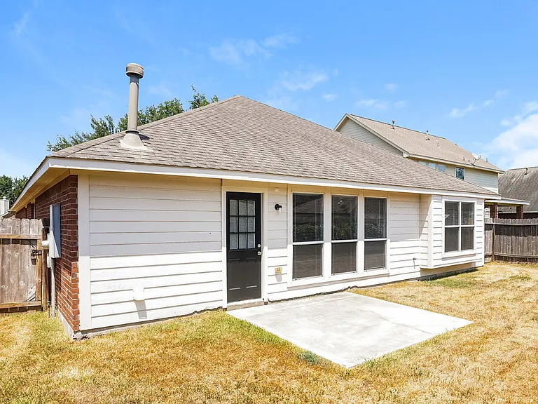 26019 Chapman Falls Dr — Photo 16