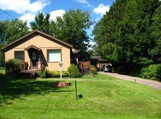 2121 Hillcrest Dr, Duluth, MN 55811