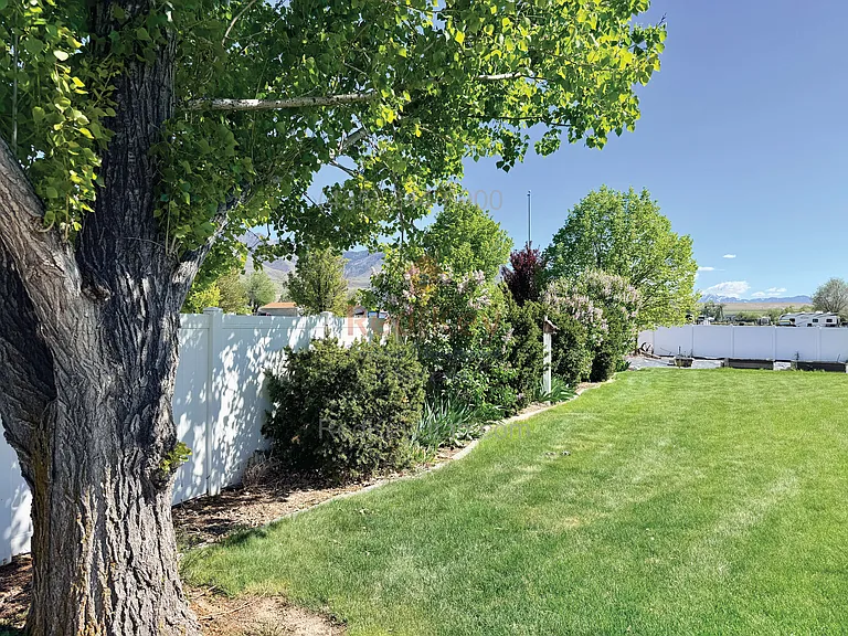 1602 Breeze Dr, Lake Point, UT_05042026