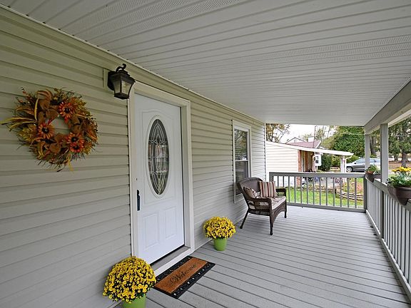 3rd image of 5685 Greimann Ln
