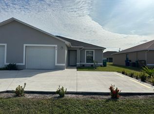 276 SW 3rd Ter, Cape Coral, FL 33991