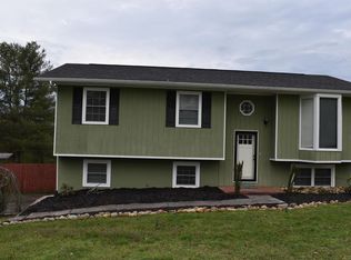 328 Sky Valley Cir, Seymour, TN 37865