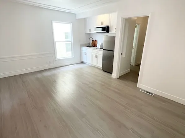 128 S Reeves Dr #6, Beverly Hills, CA 90212