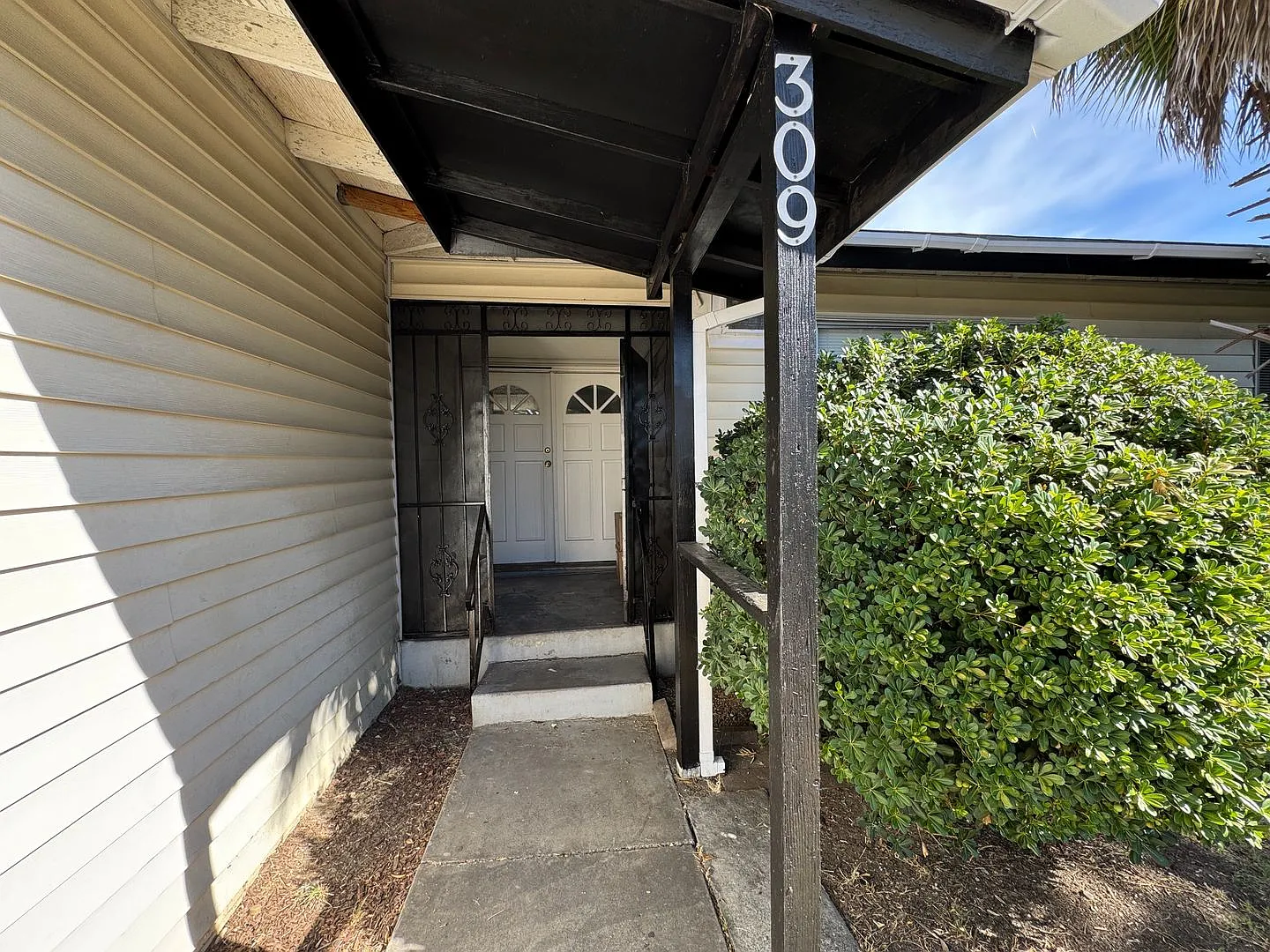 Three Bed, Two Bath Home in North Stockton — Photo 2