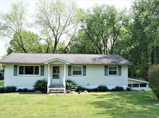 1096 Eaver St, Mogadore, OH 44260