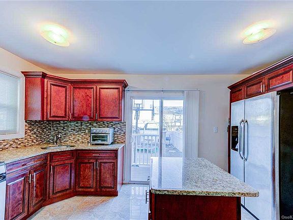 3rd image of 115-75 217th St