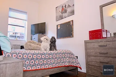 Rented by Bond New York