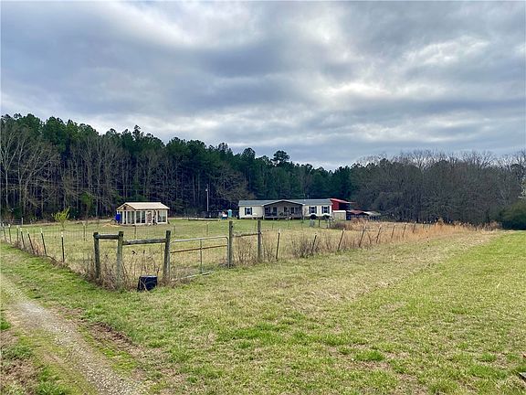 2nd image of 597 Sam Byrum Rd