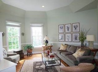 24 Miller Cir, Armonk, NY 10504