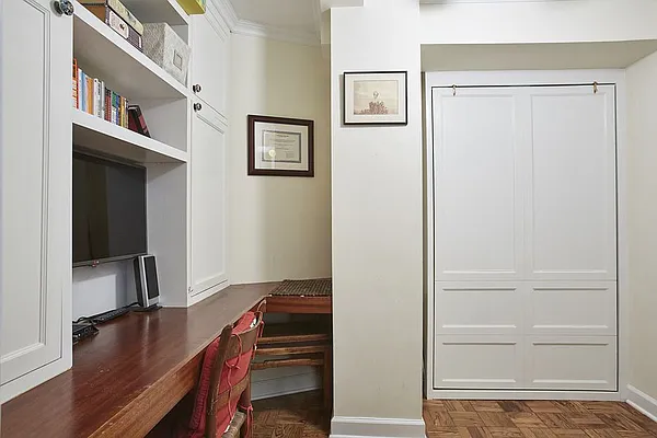 Sold by Stribling | media 5