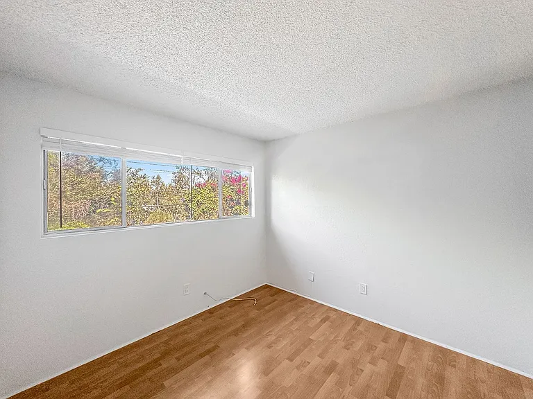 410 Colorado Ave #C — Photo 13