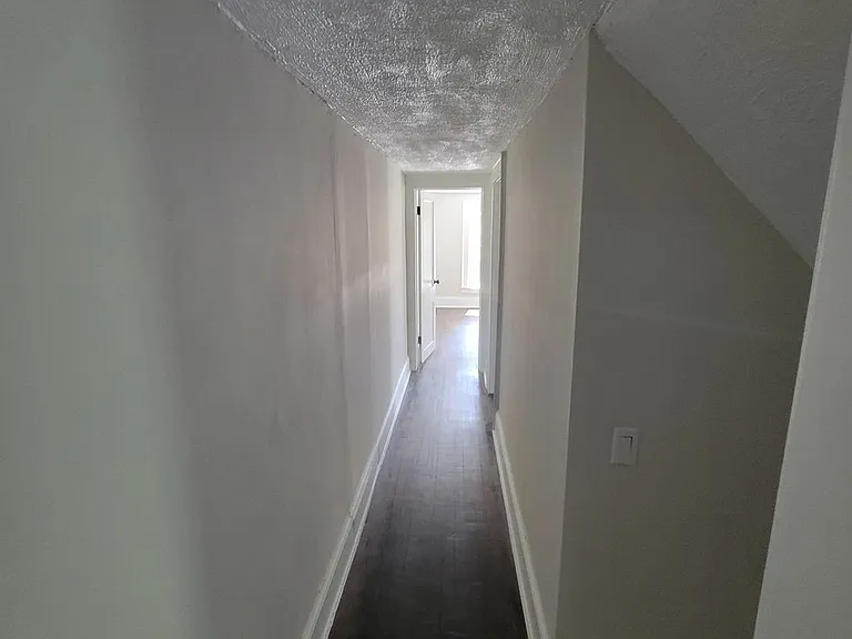 22 Lilac St — Photo 7