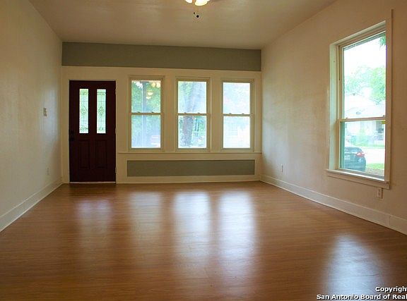 5th image of 123 W Mayfield Blvd