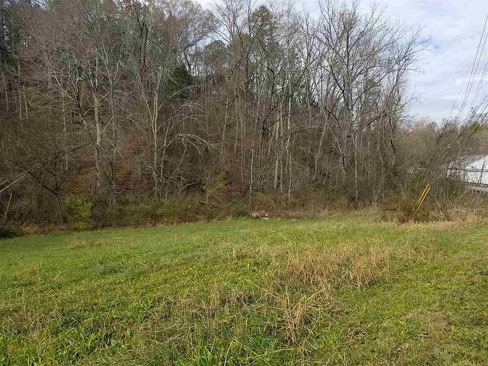 2nd image of 7466 Armory Rd