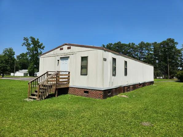 551 N Lee Ave, Beulaville, NC 28518