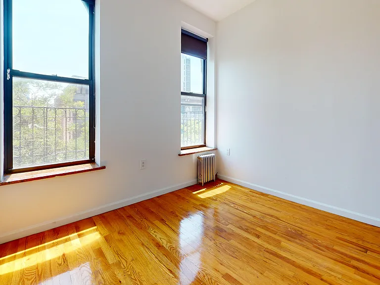 237 E 5th St #15 — Photo 13