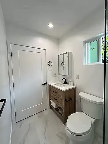 84 Pinecrest Dr #1/2 — Photo 4
